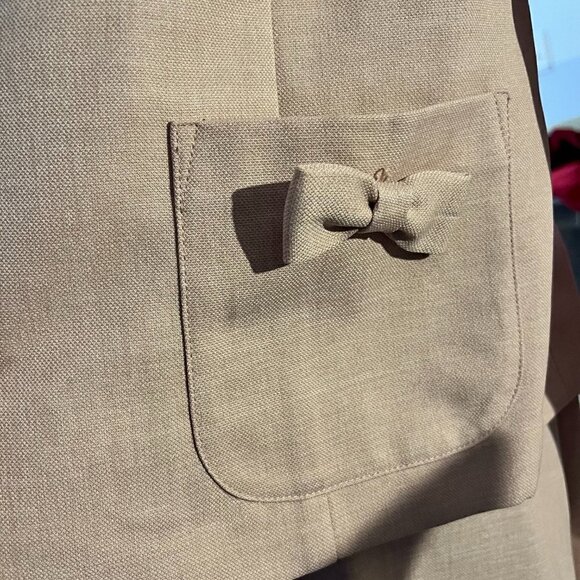 Kari New York Two-Piece Pantsuit with attached Necklace - Picture 5 of 7